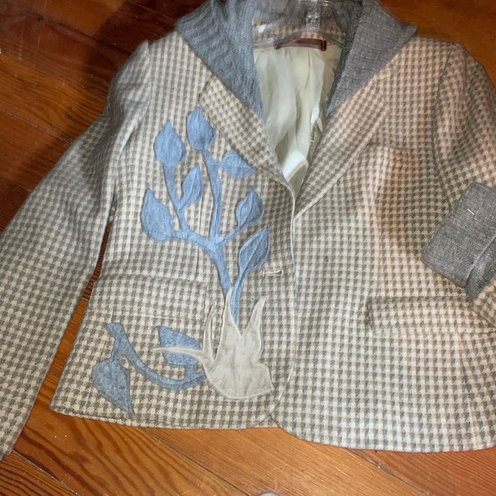 Bella sisters Wool blazer with sweater hood and cuffs